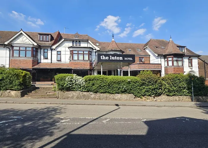 Oyo The Luton Hotel